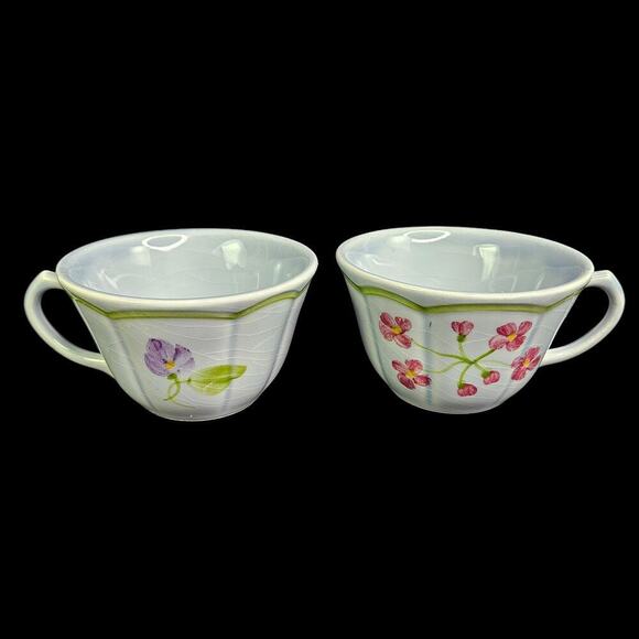 Longchamp Set of 2 Cups Mon‎ Jardin Violets Flowers France Tea Coffee Vtg READ - Picture 1 of 9